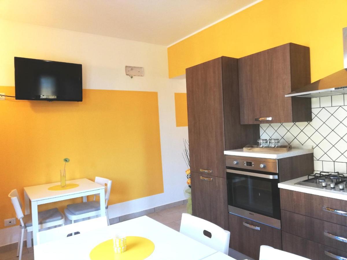 The Yellow House Ф'юмічіно Екстер'єр фото