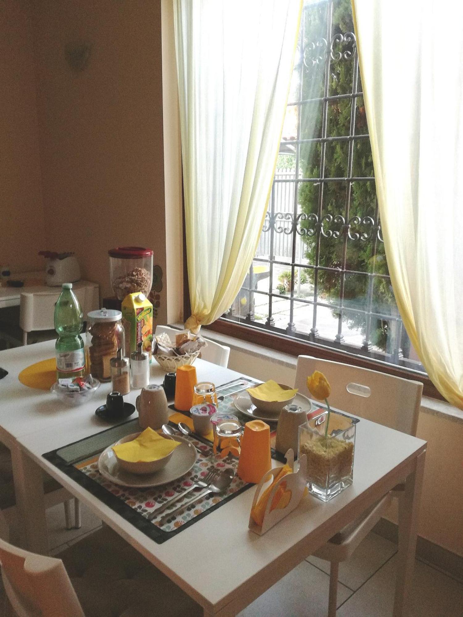 The Yellow House Ф'юмічіно Екстер'єр фото
